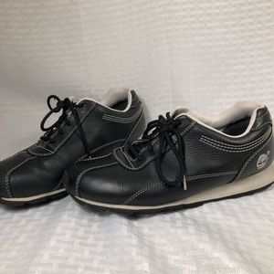 Timberland Women’7M Black Leather Fashion Sneaker